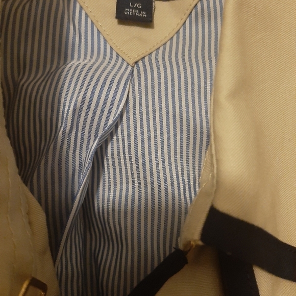 Tommy Hilfiger - Picture 7 of 7